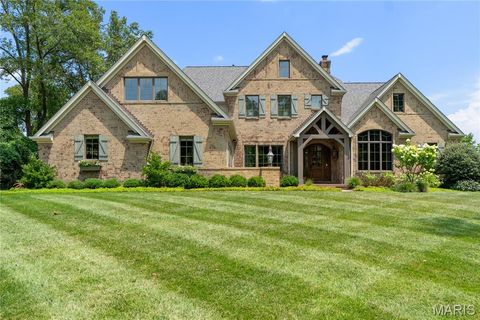 Photo of 611 Hickory Lane, Frontenac, MO 63131 (MLS # 25032798)