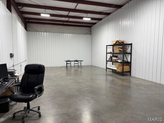 Rust Ave Comm - Commercial Lease