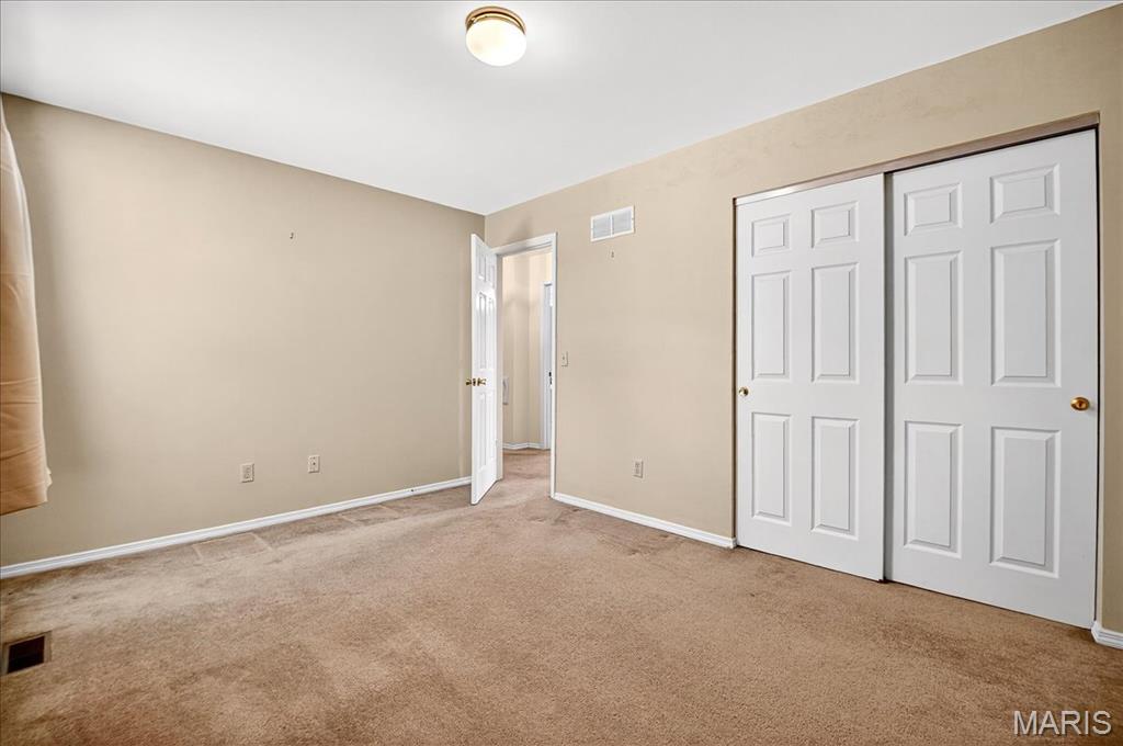 St Louis, Missouri 63123, United States, 4 Bedrooms Bedrooms, ,3 BathroomsBathrooms,Residential,Active,232660