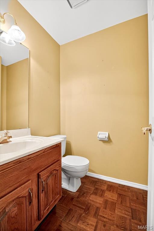 St Louis, Missouri 63123, United States, 4 Bedrooms Bedrooms, ,3 BathroomsBathrooms,Residential,Active,232660