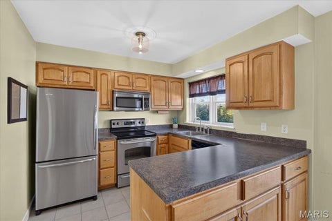 Tiny photo for 12865 Town And Four Drive, Creve Coeur, MO 63141 (MLS # 26058283)