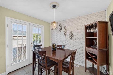 Tiny photo for 12865 Town And Four Drive, Creve Coeur, MO 63141 (MLS # 26058283)