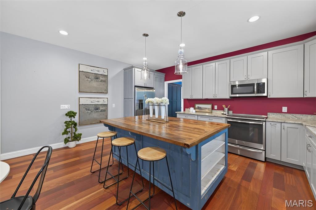 140 S Old Orchard Avenue