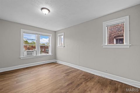 Tiny photo for 3720 Winnebago Street, St Louis, MO 63116 (MLS # 25068984)