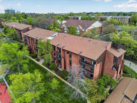 Tiny photo for 539 Coeur De Royale Drive #204, Creve Coeur, MO 63141 (MLS # 26012312)