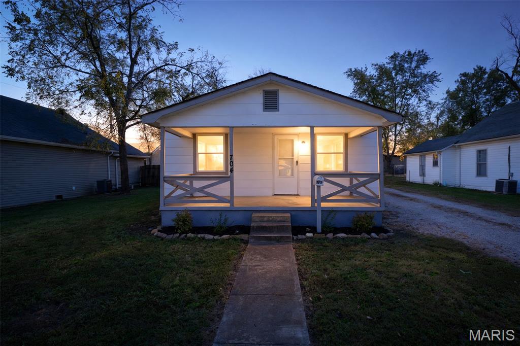 Photo of 704 N Desloge Drive, Desloge, MO 63601 (MLS # 26068141)