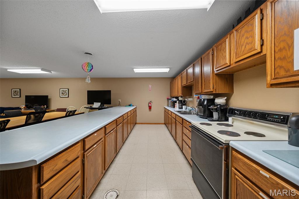 none - Commercial Sale