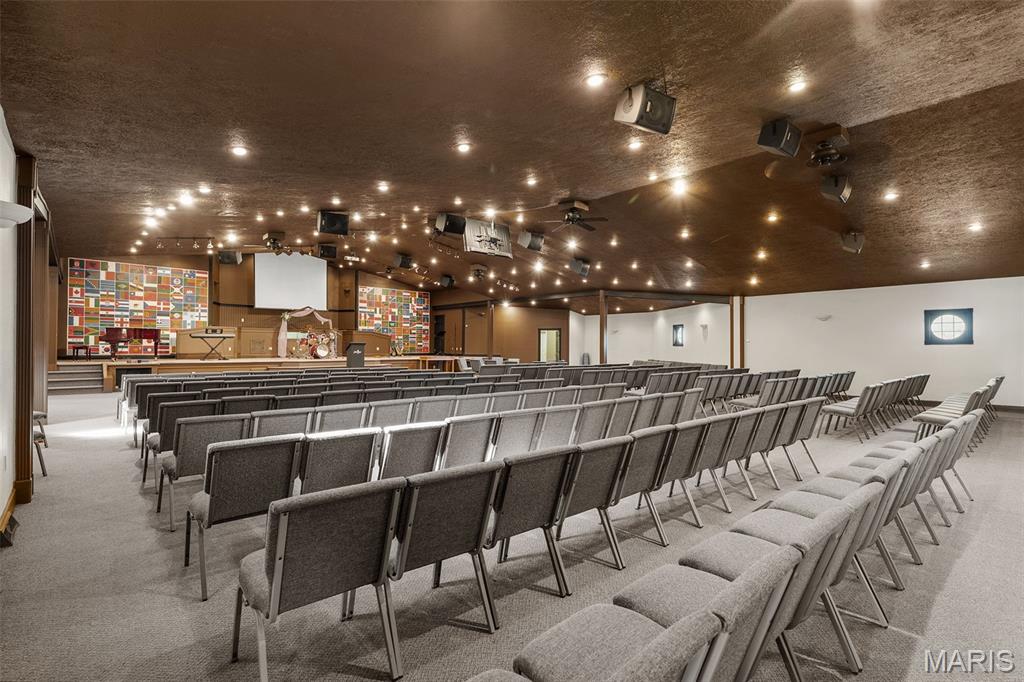 none - Commercial Sale