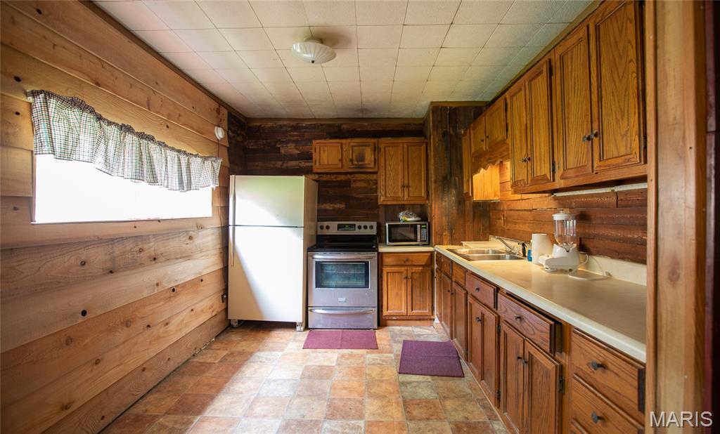 n/a - Commercial Sale