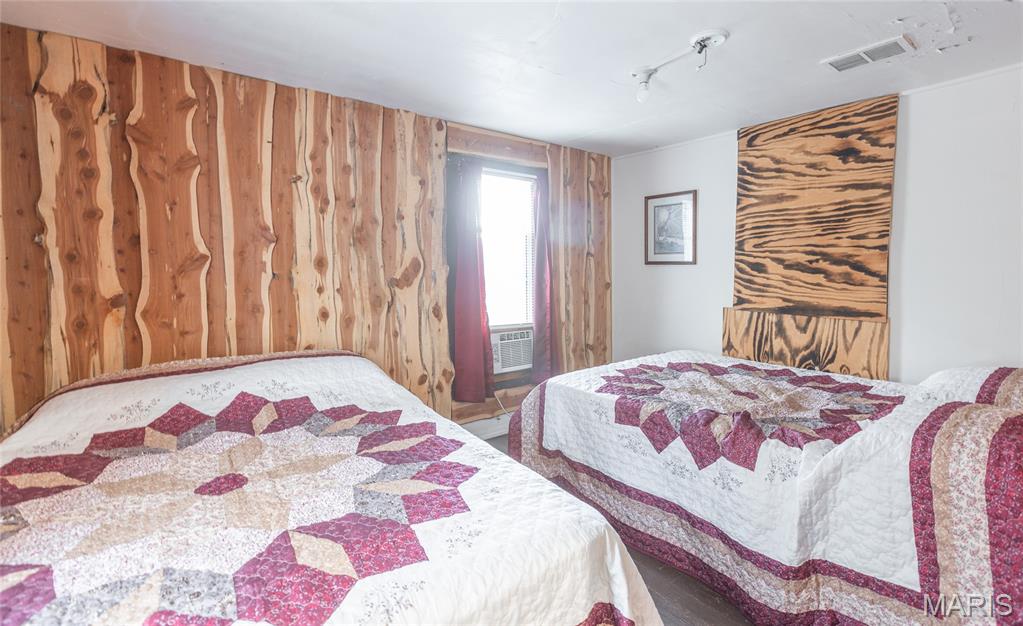 n/a - Commercial Sale