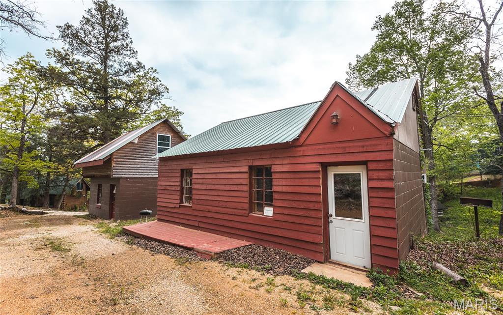 n/a - Commercial Sale