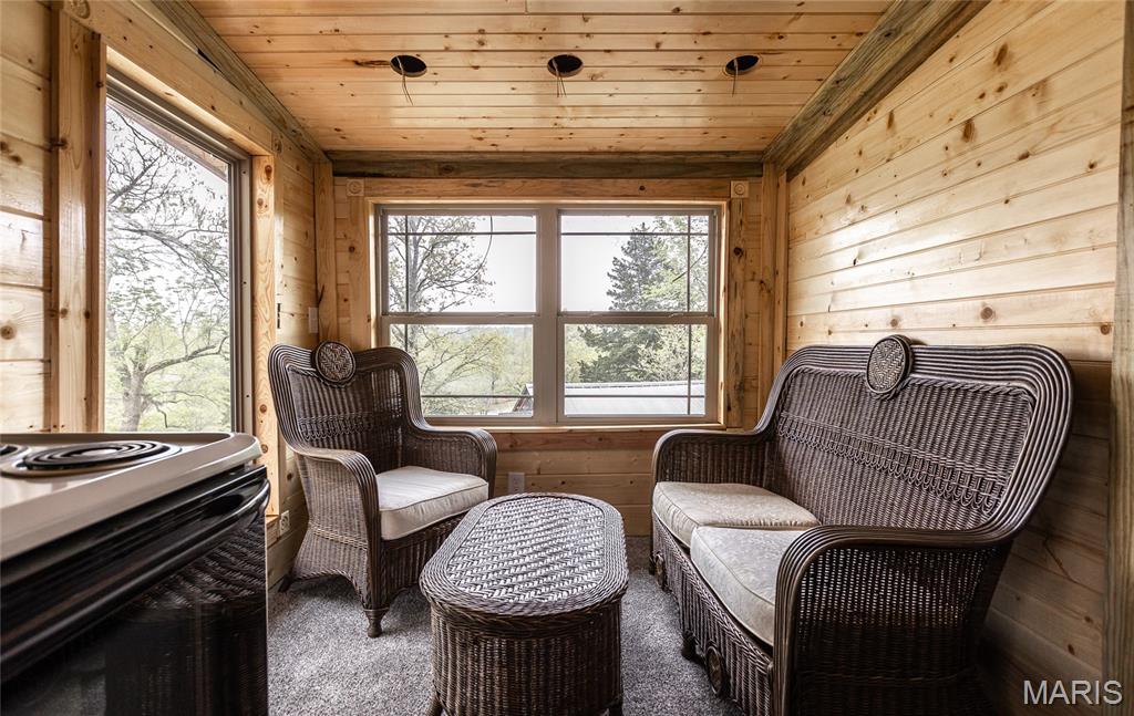 n/a - Commercial Sale