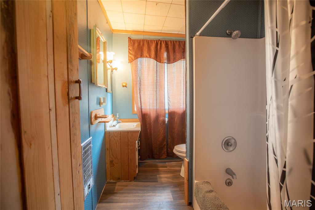 n/a - Commercial Sale