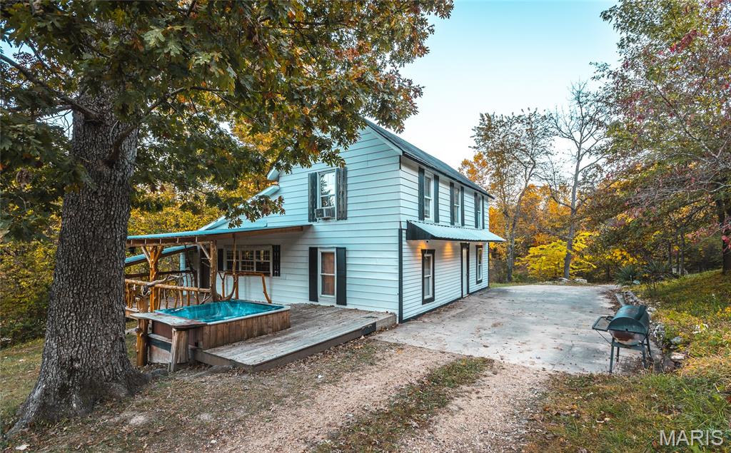 n/a - Commercial Sale