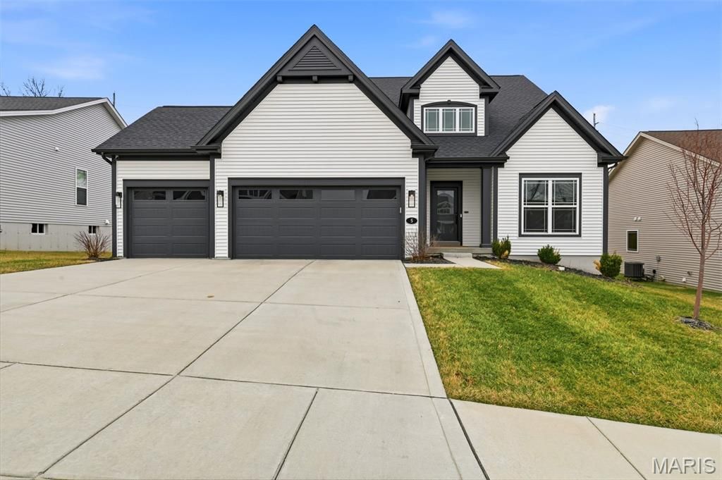 Photo of 5 Denbrook Terrace, St Charles, MO 63301 (MLS # 26021120)