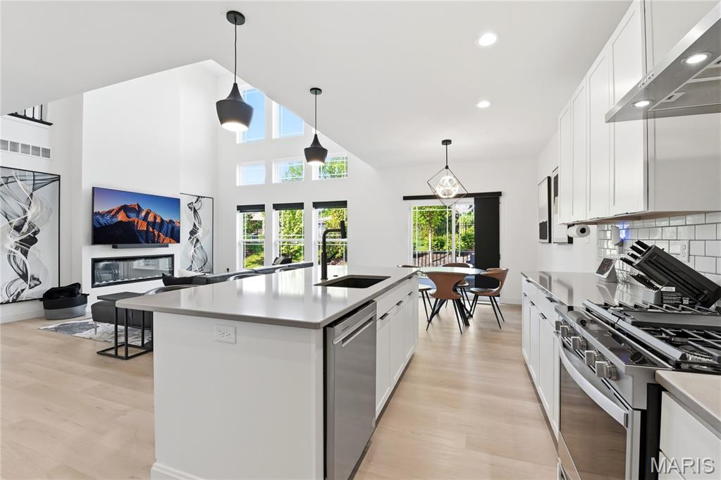 Manors At Elmhaven - Residential