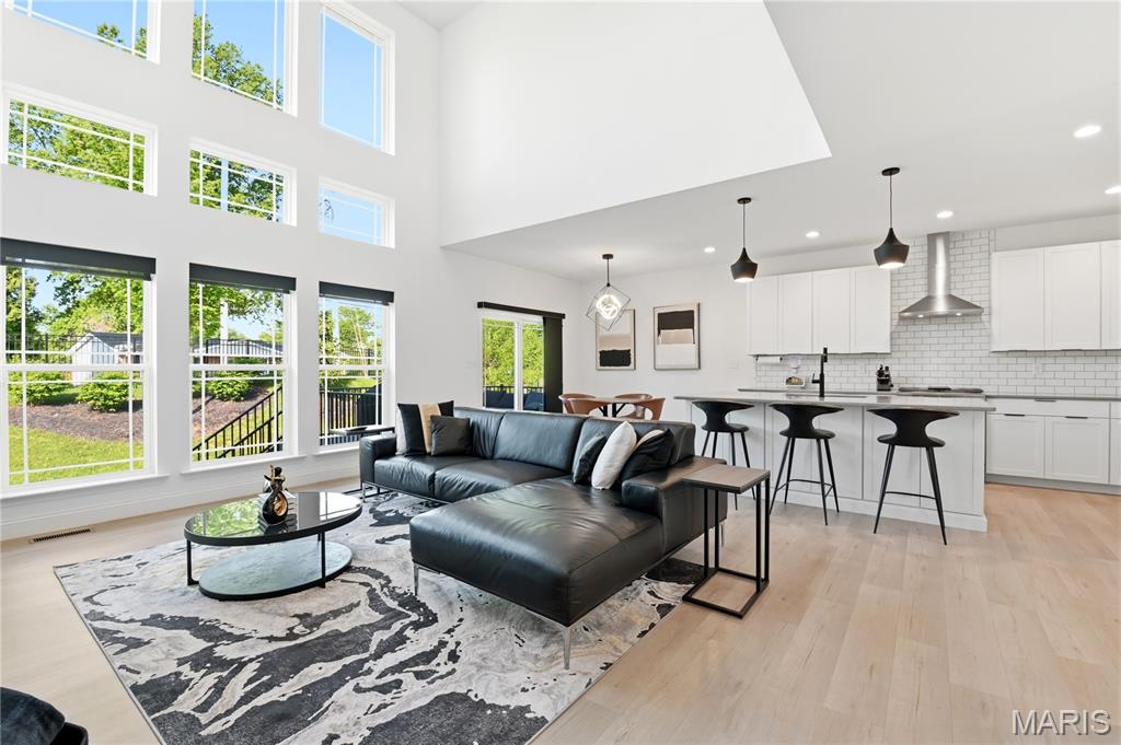 Manors At Elmhaven - Residential