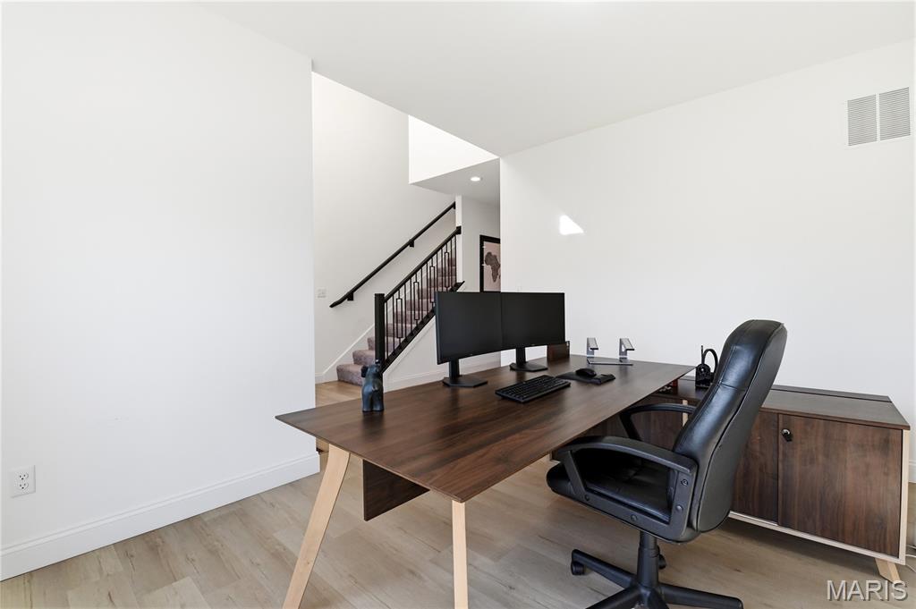 Manors At Elmhaven - Residential