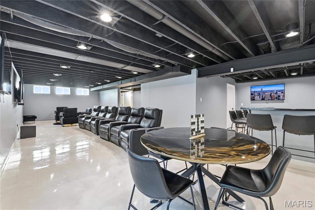 Manors At Elmhaven - Residential