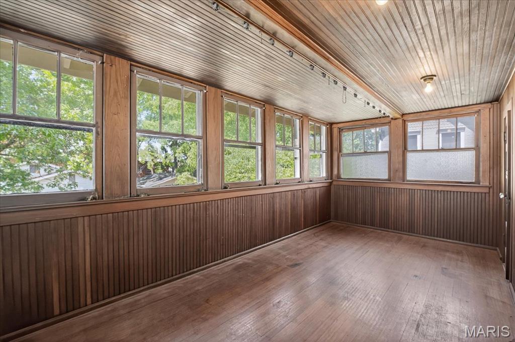 Ellendale Home Place - Commercial Sale