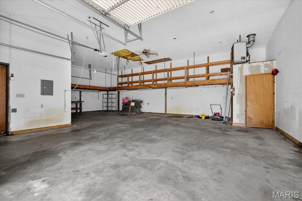 Ellendale Home Place - Commercial Sale