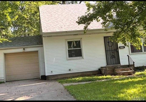 Photo of 1230 Darr Drive, Bellefontaine Nghbrs, MO 63137 (MLS # 26051774)