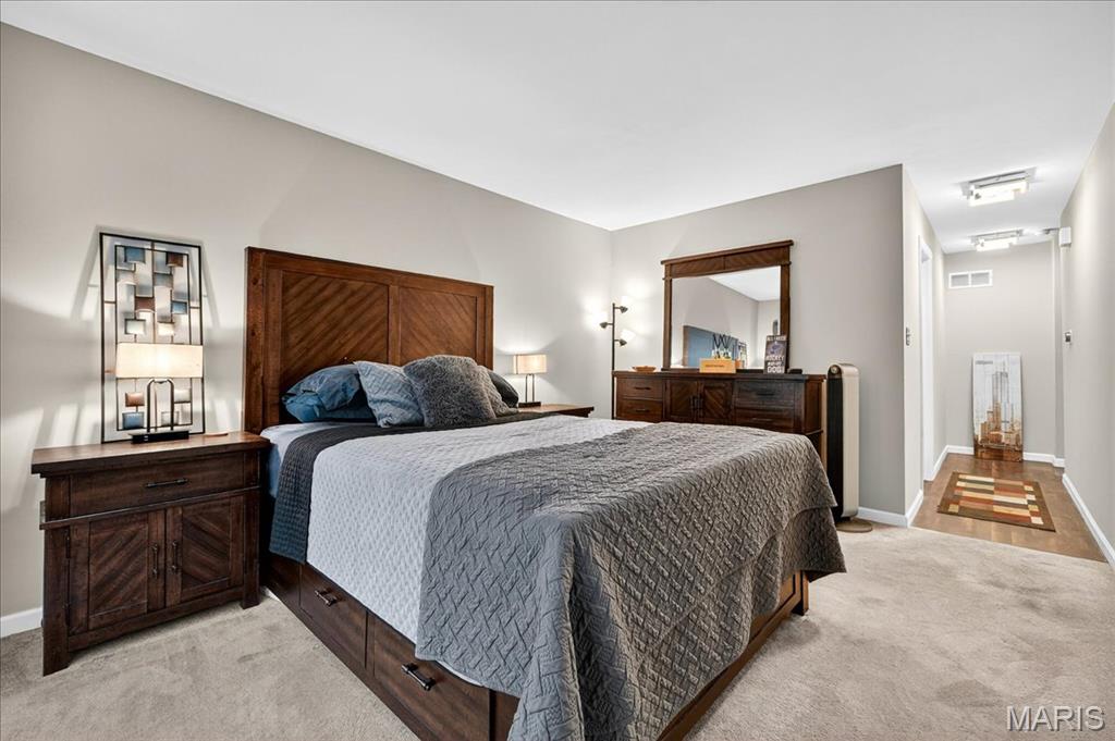 St Charles, Missouri 63304, United States, 1 Bedroom Bedrooms, ,1 BathroomBathrooms,Residential,Active,253489