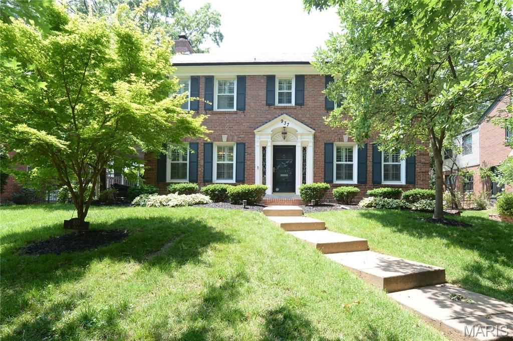 Photo of 937 S Bemiston Avenue, Clayton, MO 63105 (MLS # 26028324)
