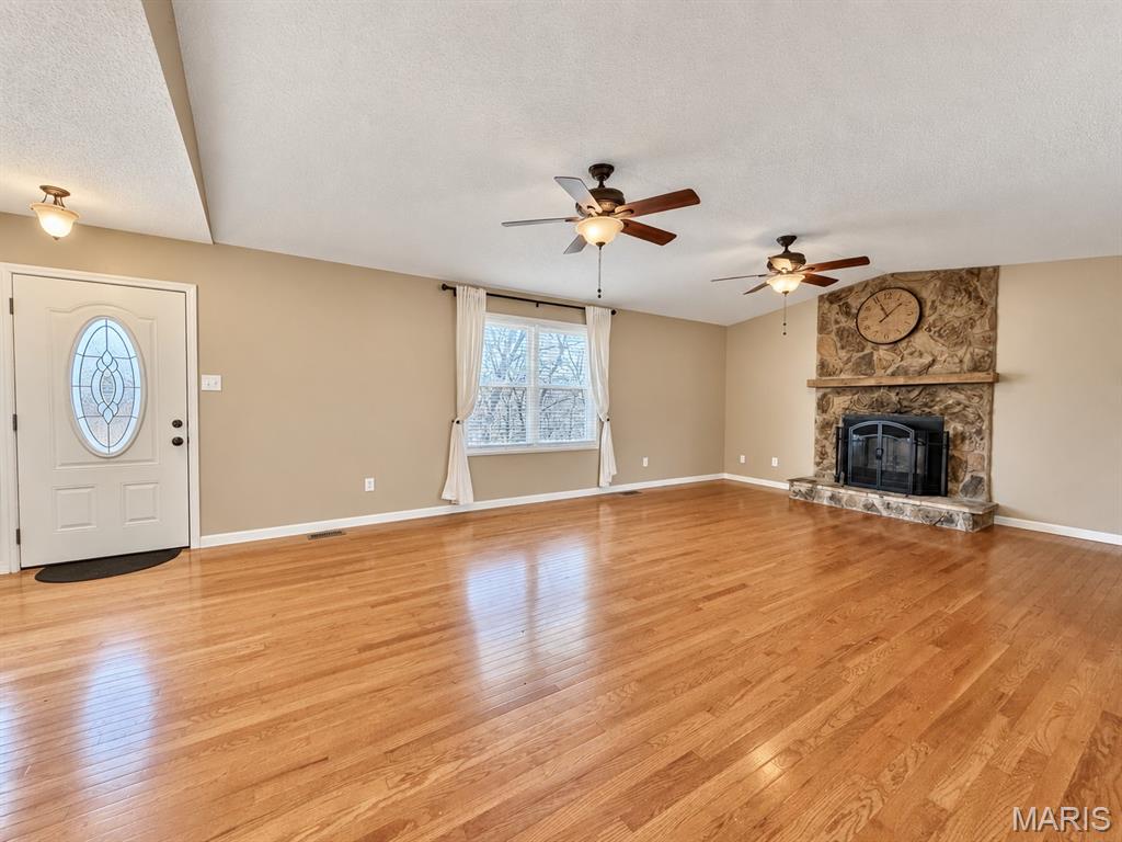 15 Toni Trails Court