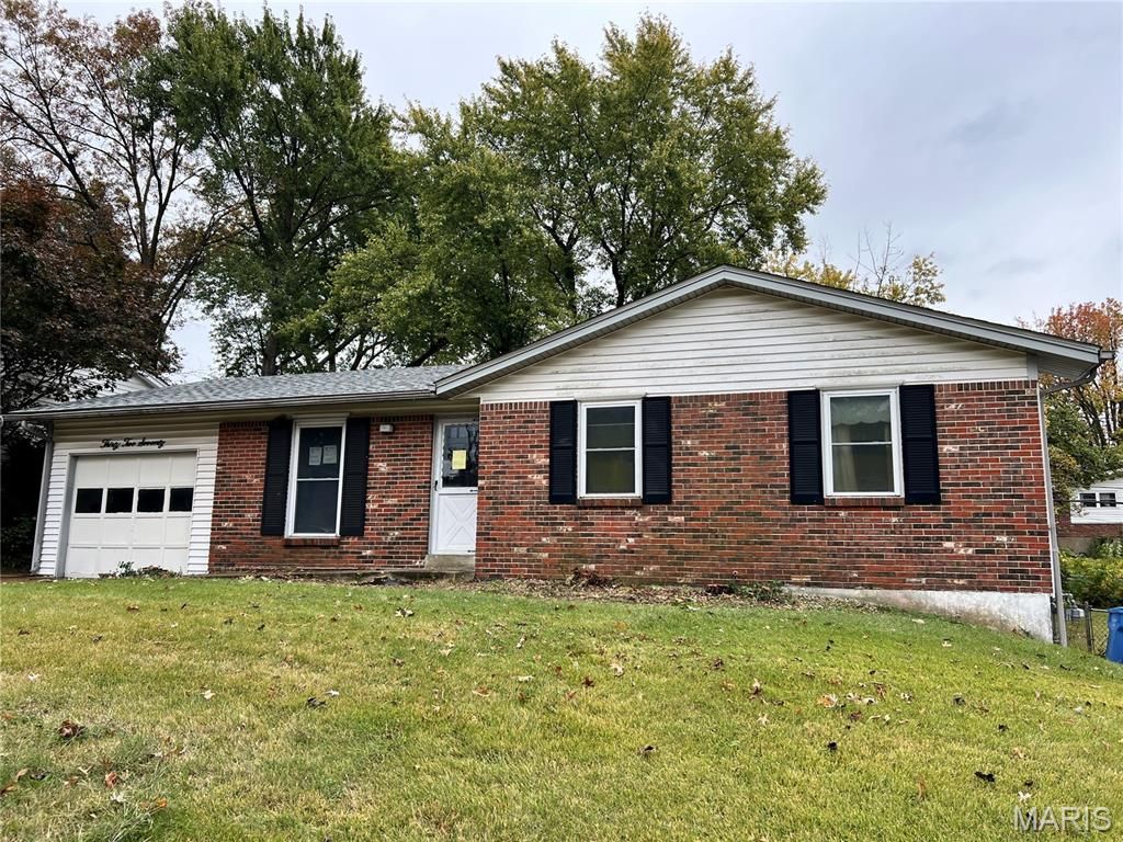 Photo of 3270 Kingsley Drive, Florissant, MO 63033 (MLS # 25072590)