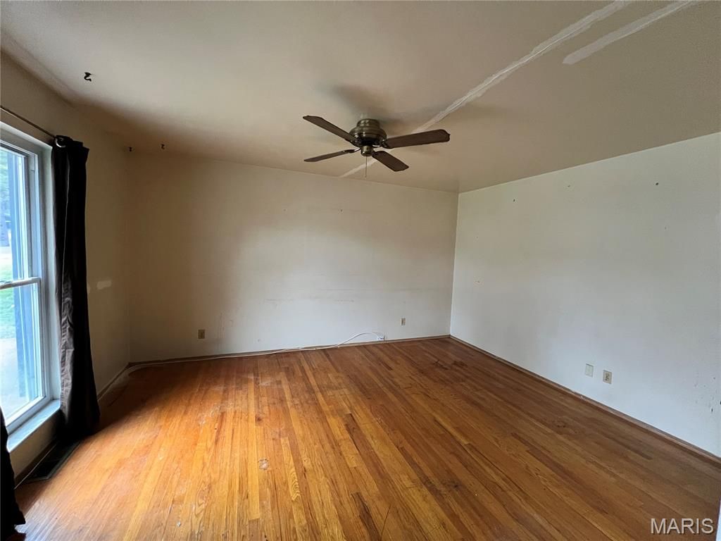 Photo of 3270 Kingsley Drive, Florissant, MO 63033 (MLS # 25072590)