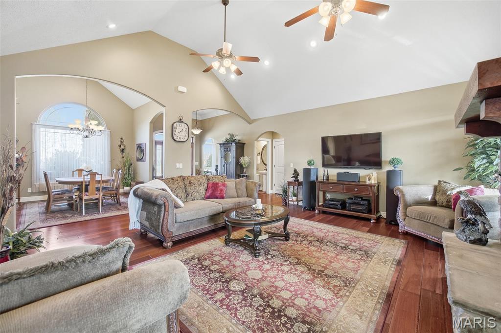 THE MEADOWS - Residential