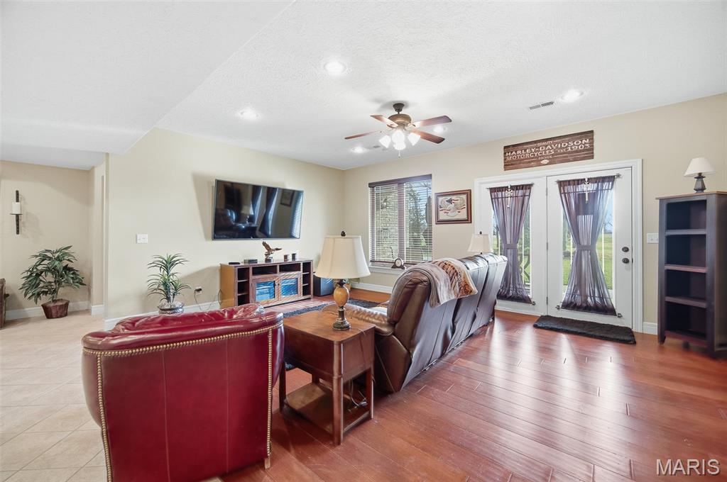 THE MEADOWS - Residential