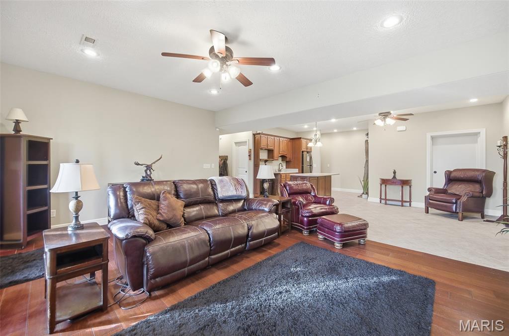 THE MEADOWS - Residential