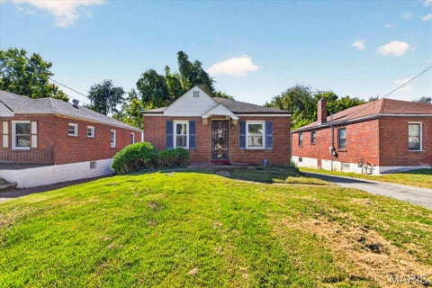 Tiny photo for 7150 Dawson Place, Jennings, MO 63136 (MLS # 26068843)