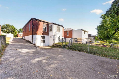 Tiny photo for 7150 Dawson Place, Jennings, MO 63136 (MLS # 26068843)