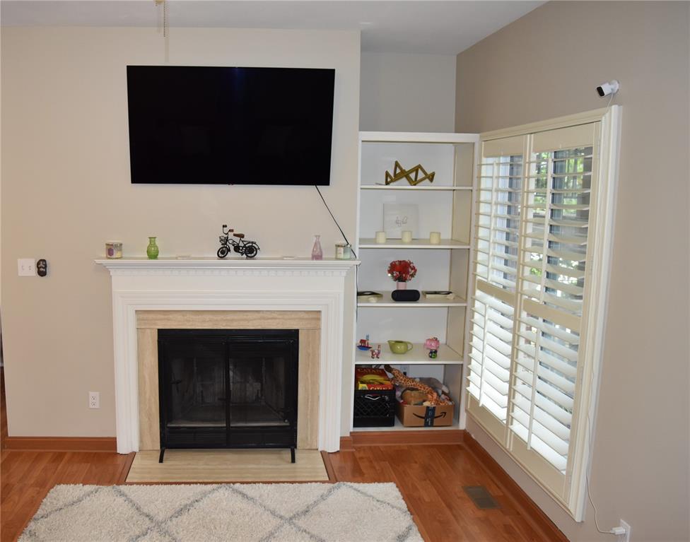 4111 West Pine Boulevard 13