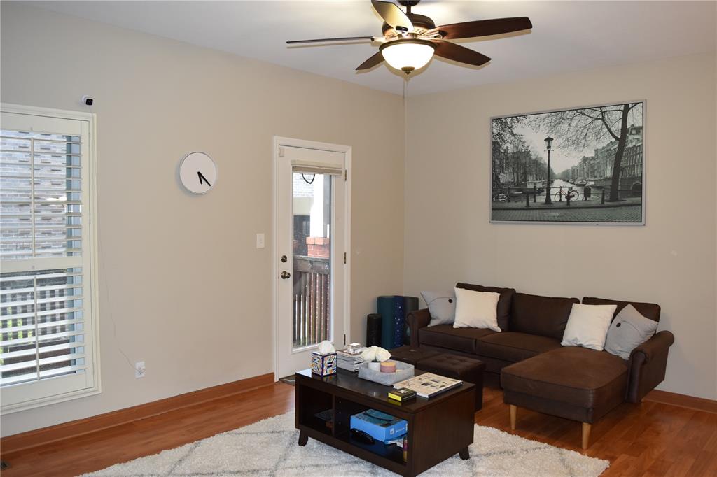 4111 West Pine Boulevard 13