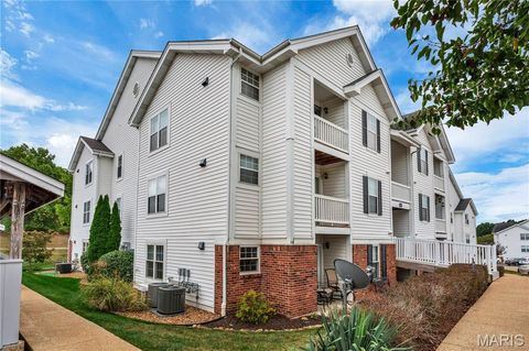Tiny photo for 16530 Victoria Crossing Drive #I, Wildwood, MO 63040 (MLS # 25064278)