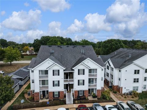 Photo of 16530 Victoria Crossing Drive #I, Wildwood, MO 63040 (MLS # 25064278)