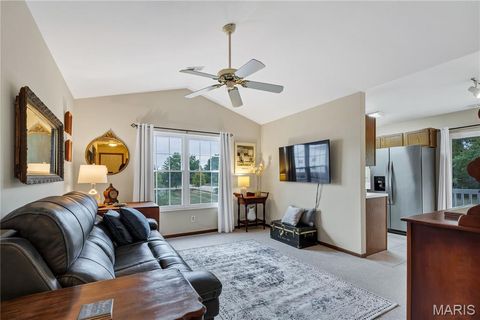 Tiny photo for 16530 Victoria Crossing Drive #I, Wildwood, MO 63040 (MLS # 25064278)