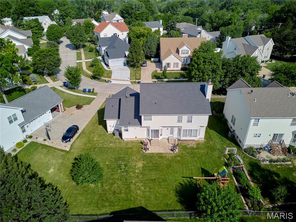 2316 The Courts Drive