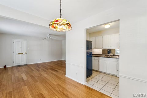 Tiny photo for 624 Candleberry Court #B, Kirkwood, MO 63122 (MLS # 26051473)