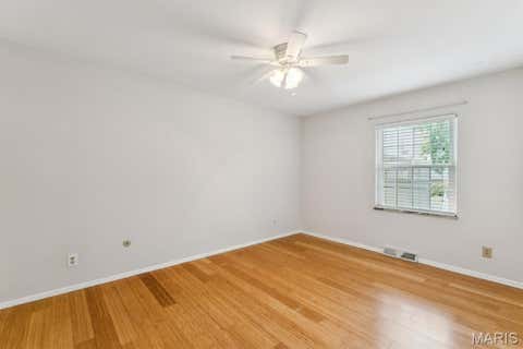 Tiny photo for 624 Candleberry Court #B, Kirkwood, MO 63122 (MLS # 26051473)