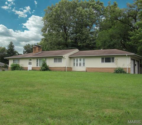 12 Robinwing Lane Hazelwood MO 63042