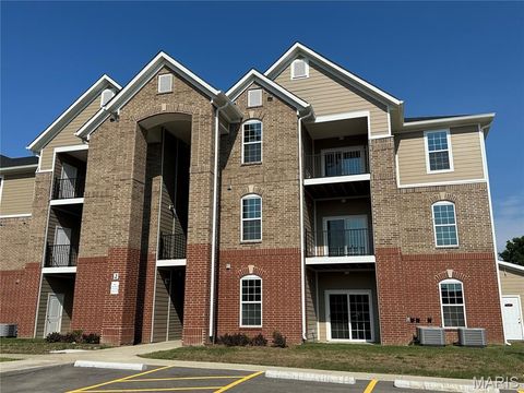 Photo of 133 Harmony Meadows Court, Dardenne Prairie, MO 63368 (MLS # 26031237)