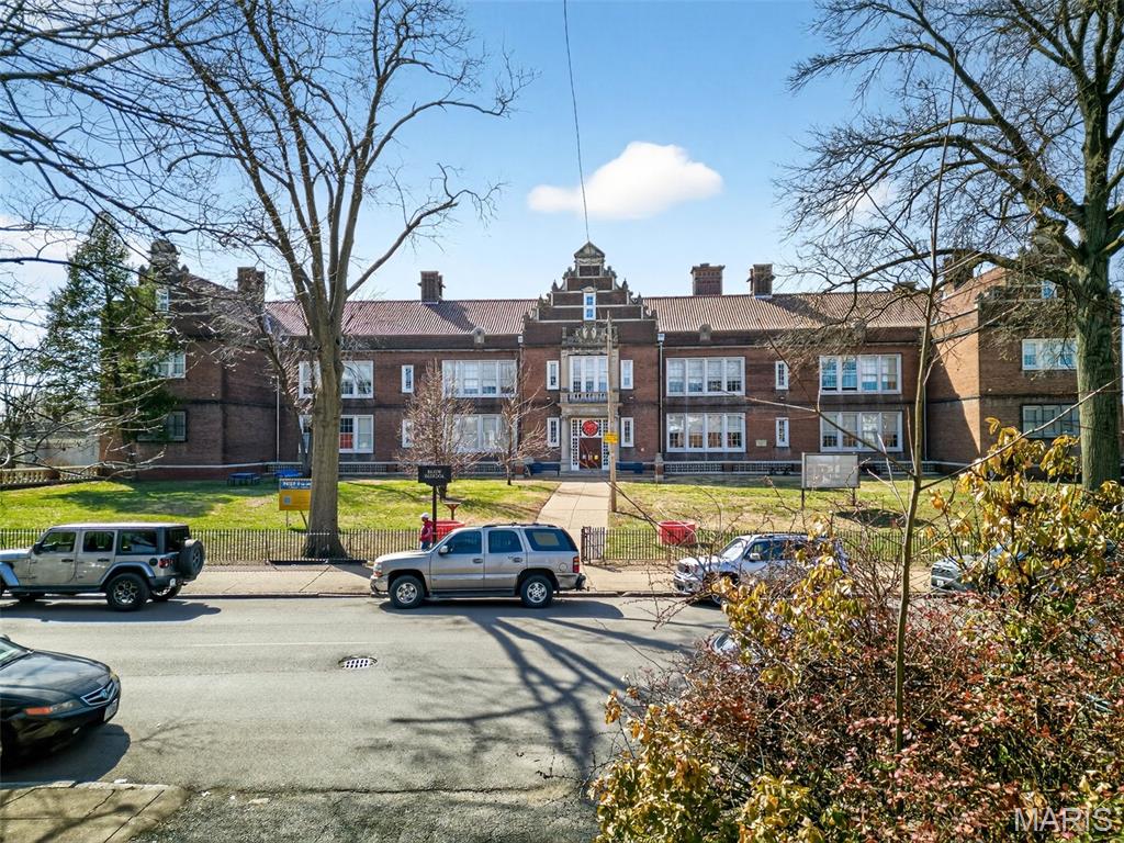 515 Loughborough Avenue