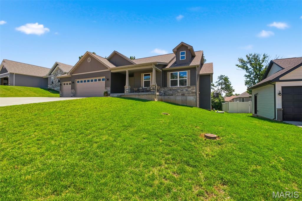 512 Hickory Knoll Drive