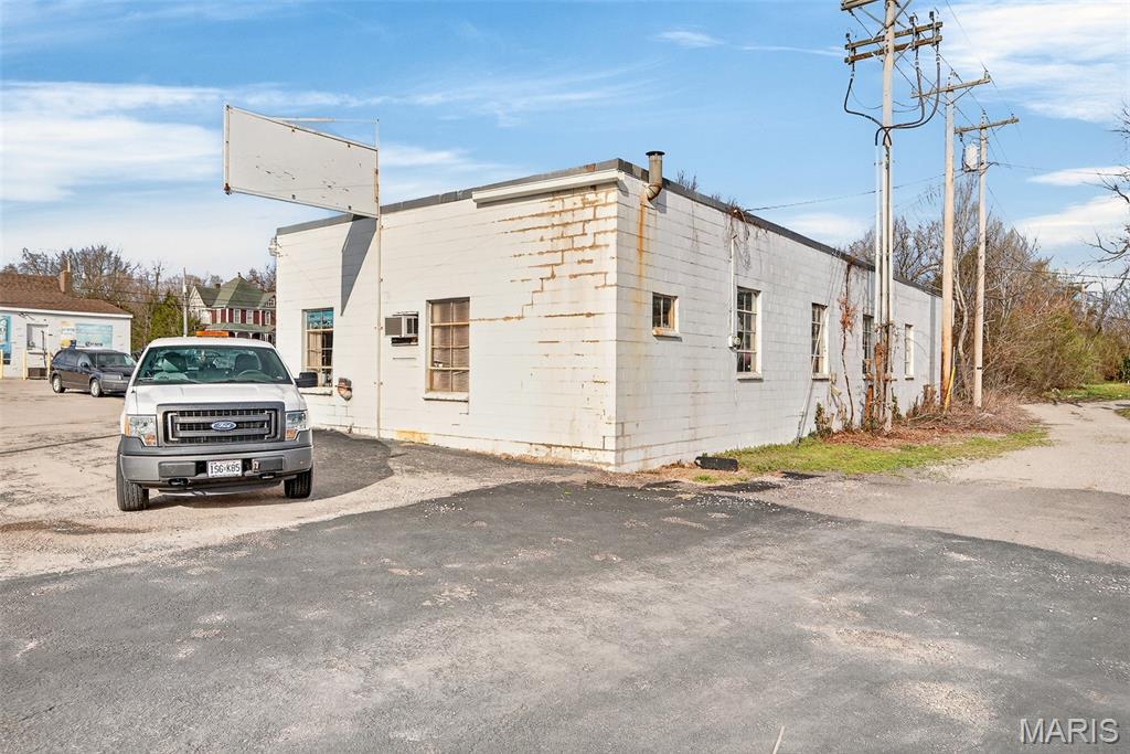 Woodlawn Block - Commercial Sale