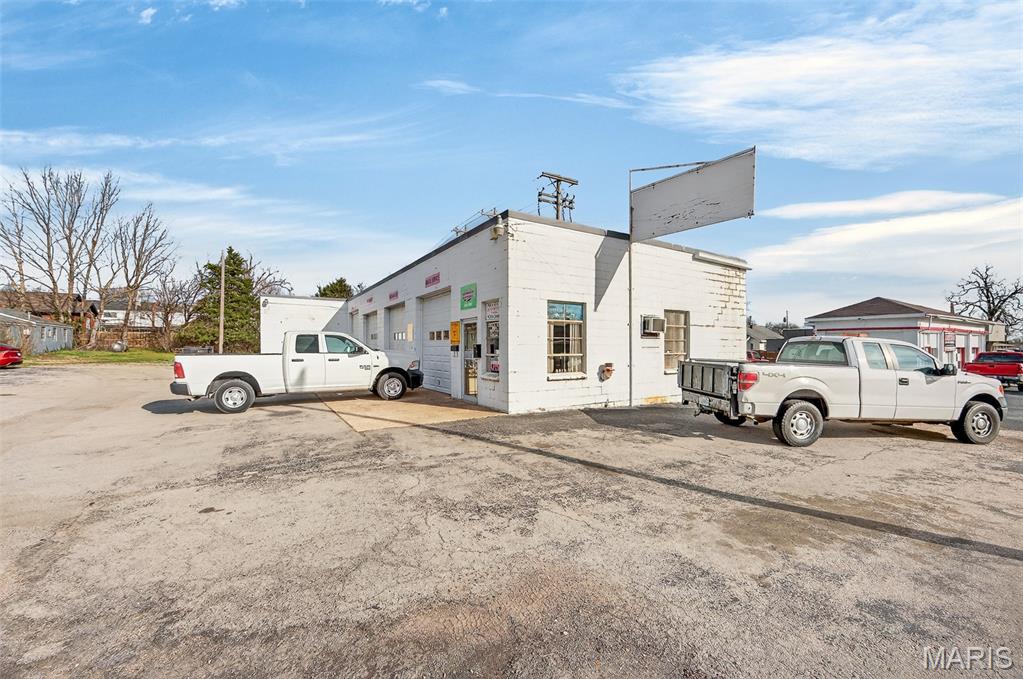 Woodlawn Block - Commercial Sale